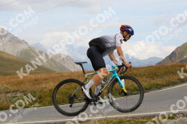 Photo #2677654 | 17-08-2022 10:15 | Passo Dello Stelvio - Peak BICYCLES