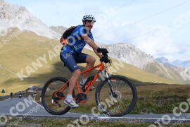 Photo #4135542 | 03-09-2023 10:02 | Passo Dello Stelvio - Peak BICYCLES
