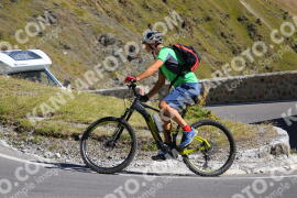 Photo #2717446 | 23-08-2022 11:03 | Passo Dello Stelvio - Prato side BICYCLES