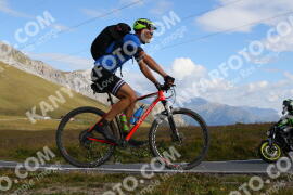Foto #3829068 | 12-08-2023 10:13 | Passo Dello Stelvio - die Spitze BICYCLES