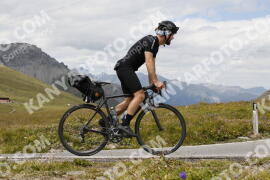 Foto #3678392 | 31-07-2023 14:45 | Passo Dello Stelvio - die Spitze BICYCLES