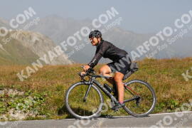 Foto #4047586 | 24-08-2023 12:06 | Passo Dello Stelvio - die Spitze BICYCLES