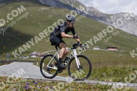 Photo #3621927 | 29-07-2023 12:13 | Passo Dello Stelvio - Peak BICYCLES