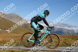 Foto #4299376 | 24-09-2023 10:59 | Passo Dello Stelvio - die Spitze BICYCLES