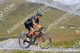 Photo #3894720 | 15-08-2023 11:18 | Passo Dello Stelvio - Peak BICYCLES