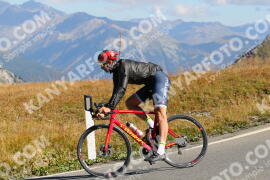 Photo #2735787 | 25-08-2022 10:21 | Passo Dello Stelvio - Peak BICYCLES