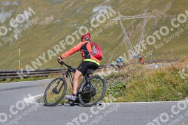 Foto #2696453 | 21-08-2022 10:05 | Passo Dello Stelvio - die Spitze BICYCLES