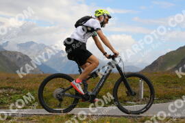 Foto #3872478 | 14-08-2023 10:16 | Passo Dello Stelvio - die Spitze BICYCLES