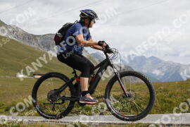 Foto #3618583 | 29-07-2023 10:12 | Passo Dello Stelvio - die Spitze BICYCLES