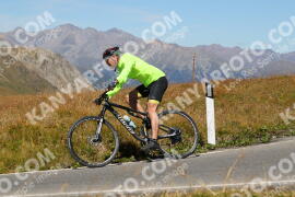 Photo #2732990 | 24-08-2022 13:41 | Passo Dello Stelvio - Peak BICYCLES
