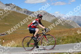 Photo #2699943 | 21-08-2022 13:43 | Passo Dello Stelvio - Peak BICYCLES