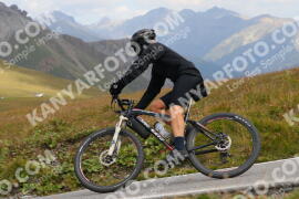 Photo #3931941 | 18-08-2023 10:50 | Passo Dello Stelvio - Peak BICYCLES
