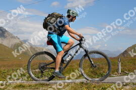 Photo #3873076 | 14-08-2023 11:23 | Passo Dello Stelvio - Peak BICYCLES