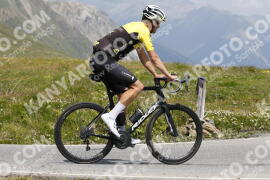 Photo #3511654 | 17-07-2023 12:34 | Passo Dello Stelvio - Peak BICYCLES