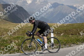 Photo #3170525 | 19-06-2023 12:15 | Passo Dello Stelvio - Peak BICYCLES