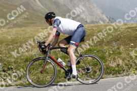 Photo #3176902 | 20-06-2023 11:20 | Passo Dello Stelvio - Peak BICYCLES