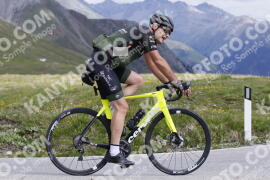 Photo #3311592 | 02-07-2023 11:06 | Passo Dello Stelvio - Peak BICYCLES