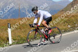 Photo #2729767 | 24-08-2022 12:34 | Passo Dello Stelvio - Peak BICYCLES