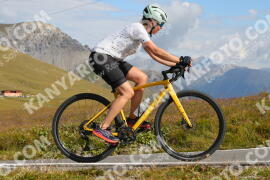 Foto #3829092 | 12-08-2023 10:20 | Passo Dello Stelvio - die Spitze BICYCLES