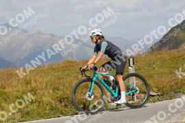 Foto #4036867 | 23-08-2023 13:09 | Passo Dello Stelvio - die Spitze BICYCLES