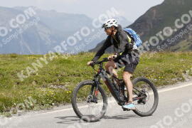 Foto #3415682 | 10-07-2023 12:00 | Passo Dello Stelvio - die Spitze BICYCLES