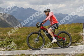 Photo #3629964 | 29-07-2023 14:18 | Passo Dello Stelvio - Peak BICYCLES