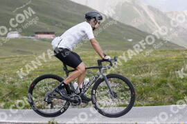 Photo #3252484 | 27-06-2023 11:40 | Passo Dello Stelvio - Peak BICYCLES