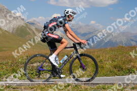 Photo #3983411 | 20-08-2023 12:17 | Passo Dello Stelvio - Peak BICYCLES