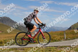 Photo #3919148 | 17-08-2023 09:33 | Passo Dello Stelvio - Peak BICYCLES