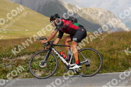 Photo #4037847 | 23-08-2023 14:05 | Passo Dello Stelvio - Peak BICYCLES
