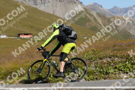 Foto #3807632 | 11-08-2023 10:54 | Passo Dello Stelvio - die Spitze BICYCLES