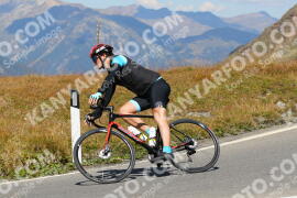 Photo #2739360 | 25-08-2022 13:33 | Passo Dello Stelvio - Peak BICYCLES