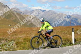 Foto #2700312 | 21-08-2022 14:07 | Passo Dello Stelvio - die Spitze BICYCLES