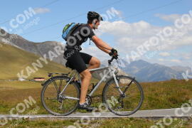 Foto #3934422 | 18-08-2023 12:00 | Passo Dello Stelvio - die Spitze BICYCLES