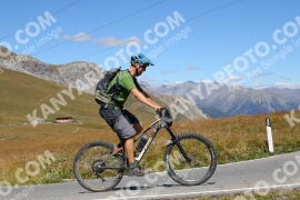 Foto #2699236 | 21-08-2022 12:56 | Passo Dello Stelvio - die Spitze BICYCLES
