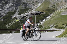Photo #3193242 | 22-06-2023 14:39 | Passo Dello Stelvio - Waterfall curve BICYCLES