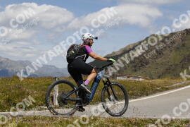 Foto #3676879 | 31-07-2023 13:03 | Passo Dello Stelvio - die Spitze BICYCLES