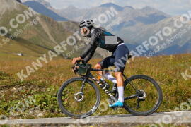 Foto #3940624 | 18-08-2023 15:06 | Passo Dello Stelvio - die Spitze BICYCLES