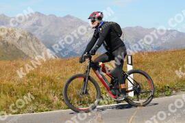 Photo #2734272 | 24-08-2022 14:15 | Passo Dello Stelvio - Peak BICYCLES