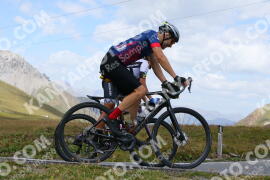Photo #4037792 | 23-08-2023 13:57 | Passo Dello Stelvio - Peak BICYCLES