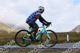 Photo #4263918 | 16-09-2023 11:31 | Passo Dello Stelvio - Peak BICYCLES
