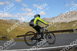 Photo #3931305 | 18-08-2023 09:30 | Passo Dello Stelvio - Peak BICYCLES