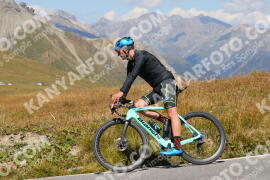Photo #2670435 | 16-08-2022 13:01 | Passo Dello Stelvio - Peak BICYCLES