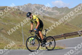 Foto #4033742 | 23-08-2023 10:23 | Passo Dello Stelvio - die Spitze BICYCLES