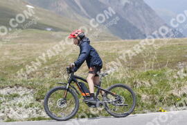 Photo #3156192 | 18-06-2023 13:28 | Passo Dello Stelvio - Peak BICYCLES