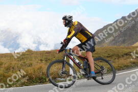 Photo #4296446 | 20-09-2023 13:14 | Passo Dello Stelvio - Peak BICYCLES