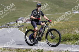 Foto #3525092 | 18-07-2023 10:39 | Passo Dello Stelvio - die Spitze BICYCLES
