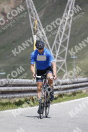 Photo #3122631 | 17-06-2023 11:14 | Passo Dello Stelvio - Peak BICYCLES