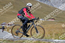 Photo #4299638 | 24-09-2023 13:32 | Passo Dello Stelvio - Peak BICYCLES