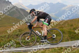 Photo #3937503 | 18-08-2023 13:20 | Passo Dello Stelvio - Peak BICYCLES